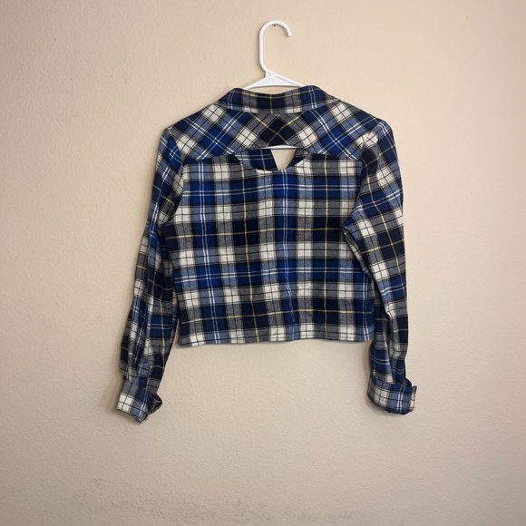 Cropped Flannel - Picture 2 of 2